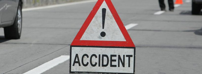 Child dead, mother critical as truck runs over scooter in Paradip