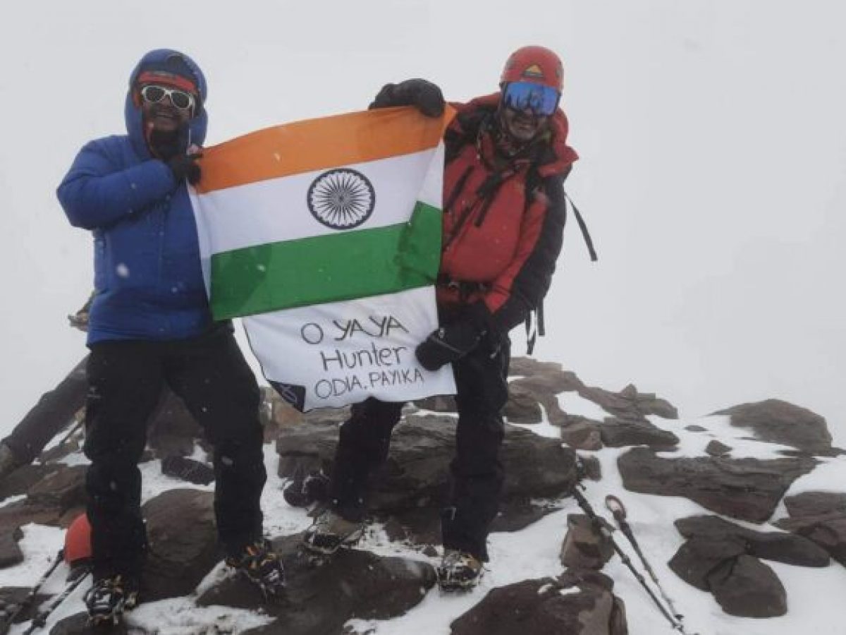 Sidharth Routray, an Odia mountaineer, scales Mount Everest