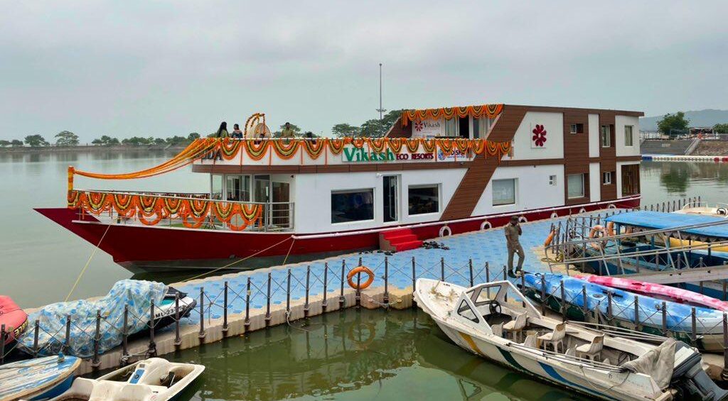 Odisha CM Inaugurates First Luxury Houseboat Garuda