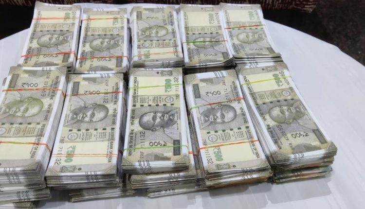 Fake notes worth over Rs 14 lakh seized in Bargarh, 2 Held
