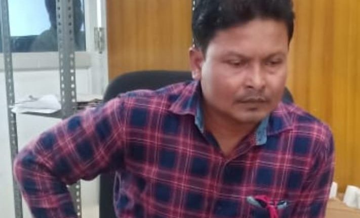 Senior Revenue Assistant arrested taking bribe in Bargarh