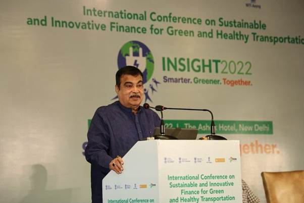 Nitin Gadkari calls for professionally managed Public transport system based on electricity in public-private partnership mode