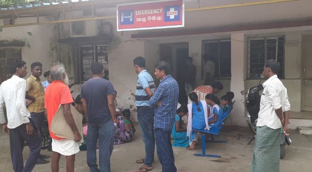 At least 50 students fall sick after eating mid-day meal in Odisha school