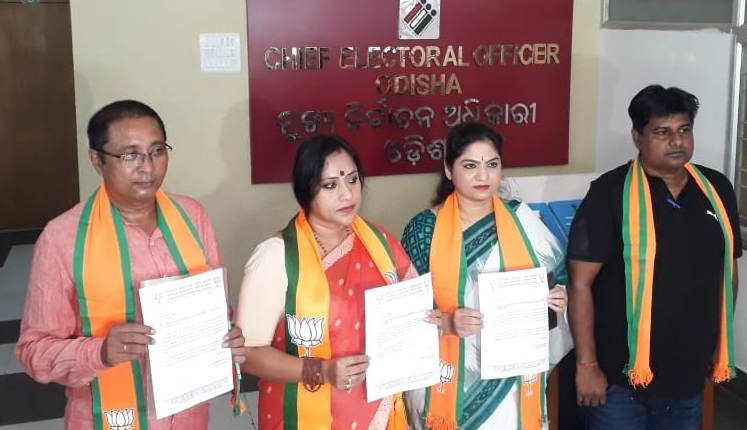 Freeze SHG accounts of Dhamnagar, stop BJD from distributing money: BJP urges CEO