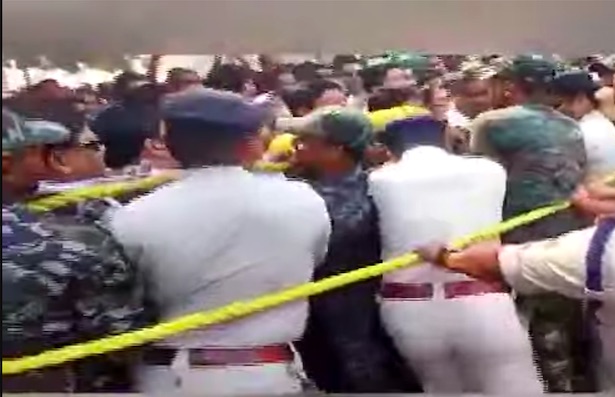 Agitating Lawyers Clash With Police In Sambalpur 