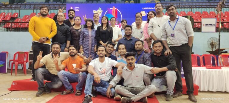 Tarini and Sourav won the Let's SHUTTLE badminton championship