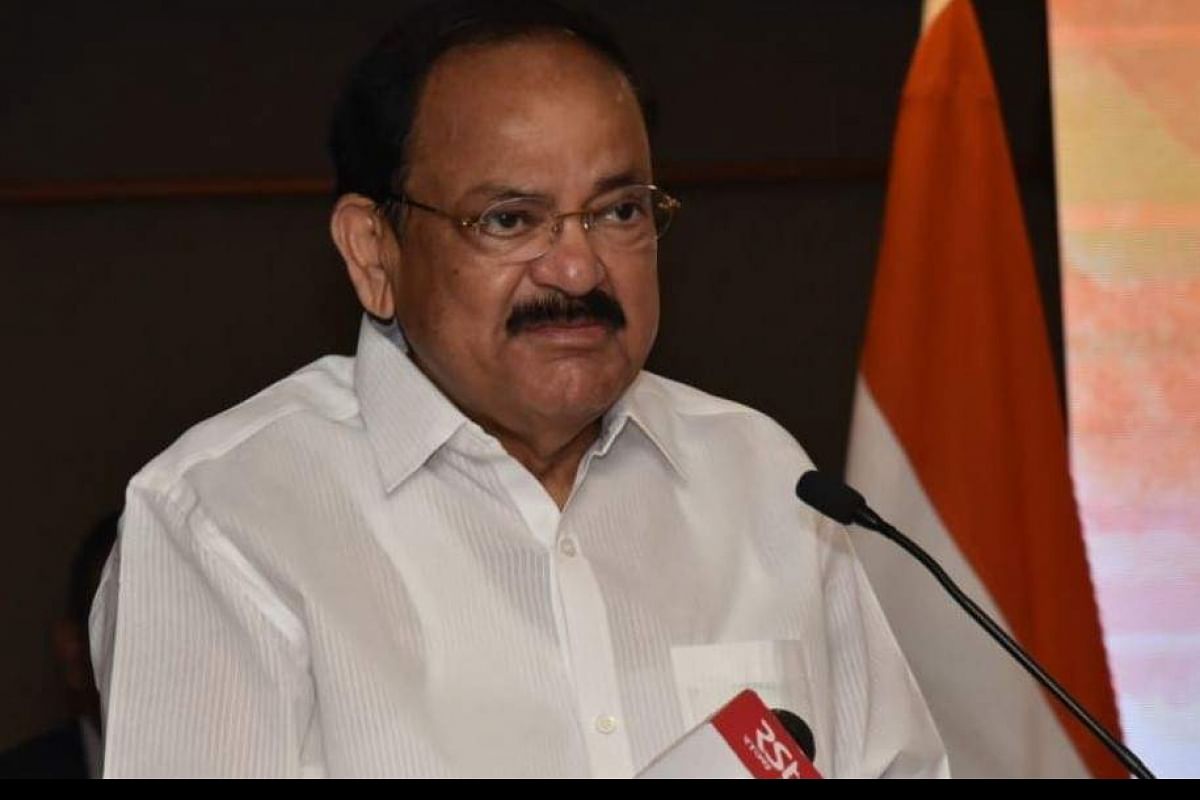 Vice President Shri M Venkaiah Naidu confers 67th National Film Awards