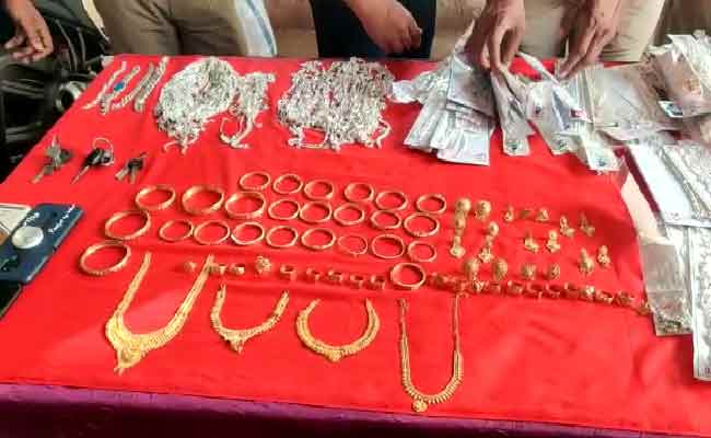 ୩୭୫ ଗ୍ରାମ ସୁନା, ୨୫ କେଜି ରୂପା ଜବତ