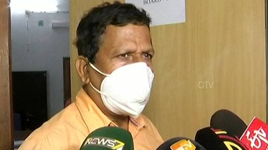 ଧମକ ଦେଇ ୯୦୦ ବୀମା କରିଛି ବିରଂଚି