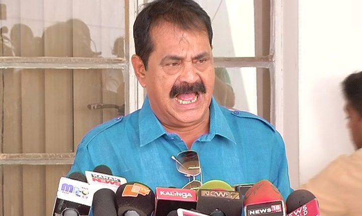 ବୟସ ହୋଇଗଲାଣି, ପଦ ଛାଡନ୍ତୁ ନିରଞ୍ଜନ : ତାରା ବାହିନୀପତି