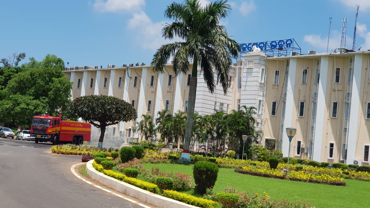 ଆଇଏଏସ୍ ସ୍ତରରେ ଛୋଟ ଅଦଳବଦଳ