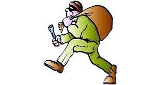 ଚୋରକୁ ଧରିଲେ, ହଜାରେ ଟଙ୍କା ଦେଇ ଛାଡ଼ିଲେ