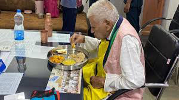 ବ୍ରାହ୍ମଣଙ୍କ ବିରାଧରେ କହି ଜେଲ ଗଲେ ଛତିଶଗଡ଼ ମୁଖ୍ୟମନ୍ତ୍ରୀଙ୍କ ବାପା