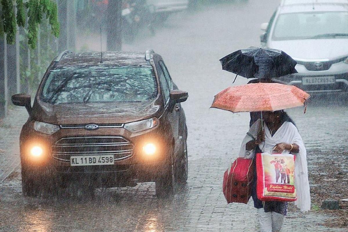 ଉପକୂଳ ଓଡ଼ିଶାରେ ମଧ୍ୟାହ୍ନରେ କମିବ ବର୍ଷା