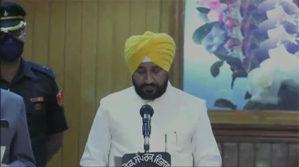ଶପଥ ନେଲେ ପଞ୍ଜାବର ନୂଆ ମୁଖ୍ୟମନ୍ତ୍ରୀ ଚରଣଜିତ ସିଂହ ଚନ୍ନୀ