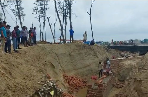 ଆନ୍ଧ୍ର ପରେ ଏବେ ବଙ୍ଗର ଦାଦାଗିରି, ବଳପୂର୍ବକ ନିର୍ମାଣ କରୁଛି ପାଚେରି