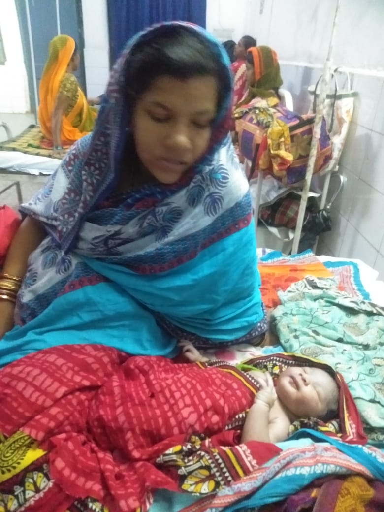 ଗୁଲାବରେ ଜନ୍ମ ନେଲା ଶିଶୁ ପୁତ୍ର