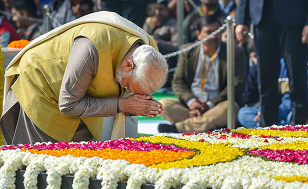 ଗାନ୍ଧୀଜୀଙ୍କୁ ପ୍ରଧାନମନ୍ତ୍ରୀଙ୍କ ଶ୍ରଦ୍ଧାଞ୍ଜଳି