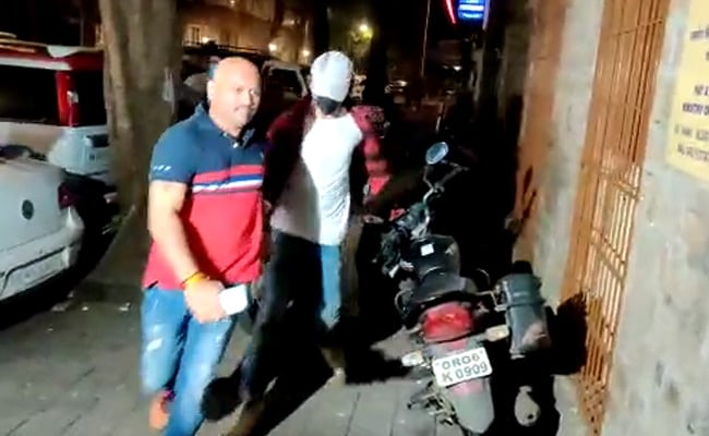 ଶହାରୁଖ ଖାନ୍‌ଙ୍କ ପୁଅ ଆର୍ୟ୍ୟନ ଖାନ୍‌ଙ୍କୁ ଏନ୍‌ସିବିର ଜେରା