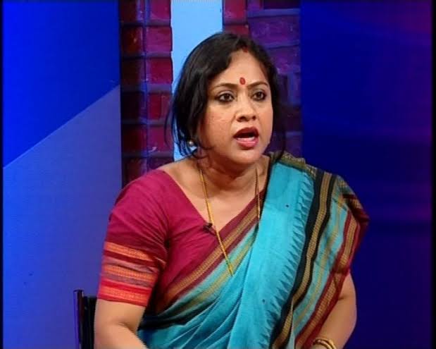 ଲେଖାଶ୍ରୀ-ପ୍ରମିଳା ମୁହାଁମୁହିଁ, ବ୍ୟକ୍ତିଗତ ଆକ୍ଷେପ ବି କଲେ 