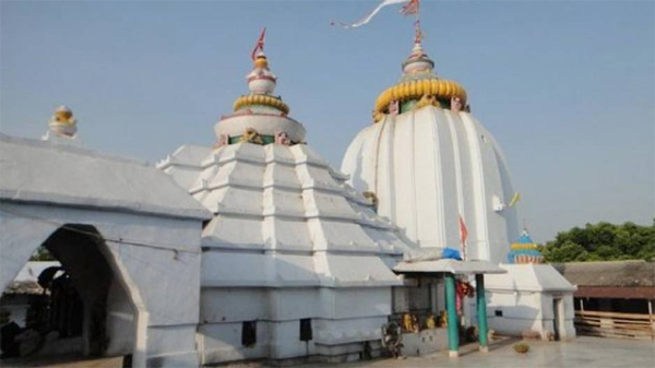 ବିନା ଭକ୍ତରେ ଧବଳେଶ୍ବରଙ୍କ ପୀଠରେ ବଡ଼ ଓଷା