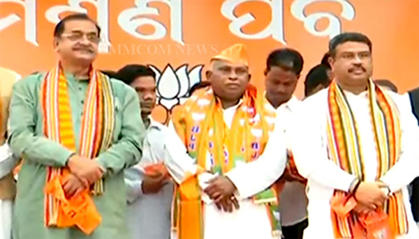 ବିଜେପିରେ ଯୋଗଦେଲେ ପୂର୍ବତନ ମନ୍ତ୍ରୀ ସଂଜୀବ ସାହୁ