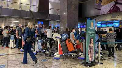 ଓମିକ୍ରନ୍‌ ଯୋଗୁଁ ଫେବୃୟାରୀରେ ଶିଖର ଛୁଇଁବ କରୋନ