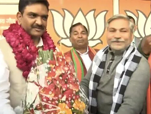 ବିଜେପିରେ ଯୋଗ ଦେଲେ ଆଇପିଏସ୍‌ ଅସୀମ ଅରୁଣ