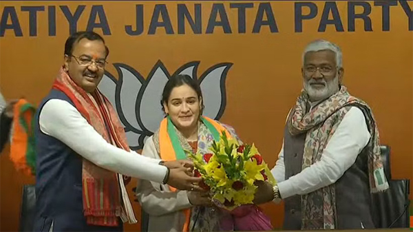 ବିଜେପିରେ ଯୋଗଦେଲେ ଅଖିଳେଶଙ୍କ ଭାଇବୋହୂ ଅପର୍ଣ୍ଣା