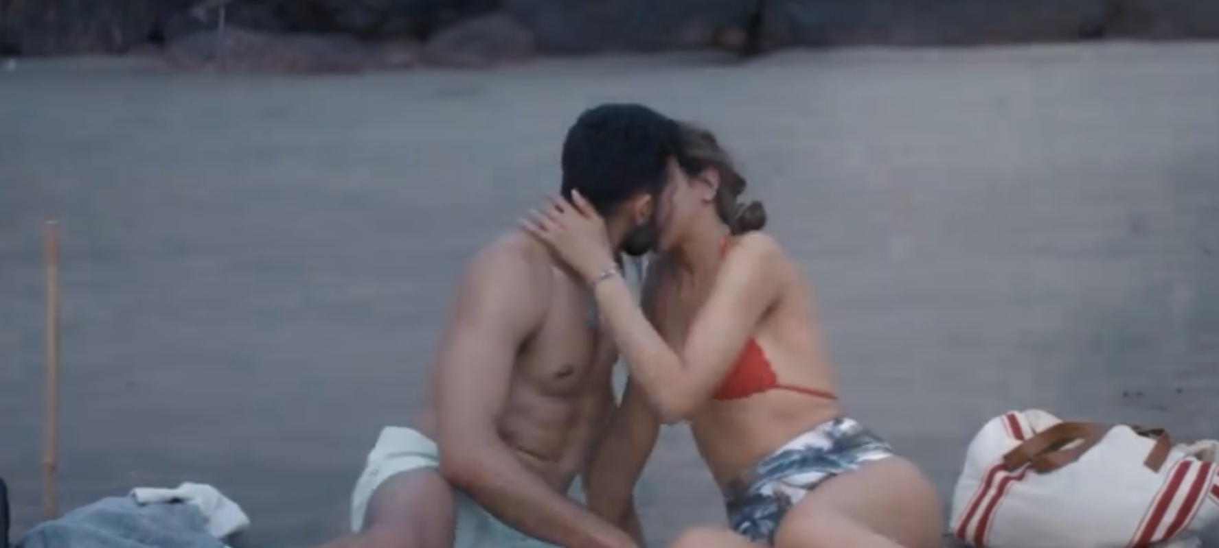 ଚର୍ଚ୍ଚାରେ ଦୀପିକାଙ୍କ ବୋଲ୍ଡ ସିନ୍