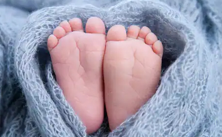 ଯୁଦ୍ଧର ବିଭୀଷିକା ମଧ୍ୟରେ ଜନ୍ମ ନେଲା ଶିଶୁ