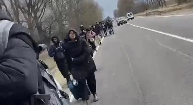 ୟୁକ୍ରେନ୍‌ରୁ ପଳାୟନ ଜାରି, ୧୦ ଲକ୍ଷ ଲୋକ ଛାଡ଼ିଲେଣି ଦେଶ