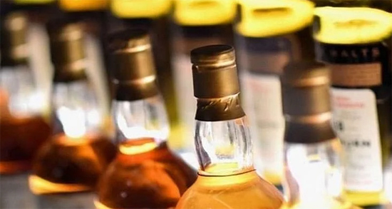 ପୁଷ୍ପା ଷ୍ଟାଇଲ୍, ପାଣି ଟାଙ୍କିରେ ‌ମଦ ଚୋରା ଚାଲାଣ