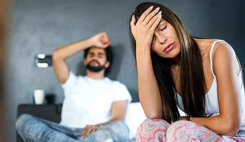 ସ୍ତ୍ରୀମାନେ ସ୍ବାମୀଙ୍କୁ କ’ଣ ଲୁଚାନ୍ତି, ଜାଣନ୍ତୁ