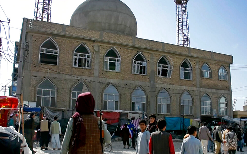 ମସଜିଦରେ ବିସ୍ଫୋରଣ, ୩୩ ମୃତ