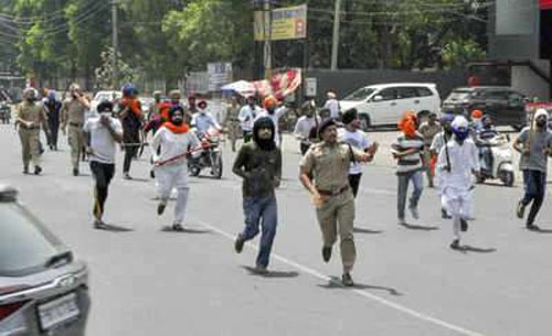 ପଟିଆଲା ହିଂସା ଘଟଣା, ବଦଳିଲେ ୩ ବରିଷ୍ଠ ପୁଲିସ ଅଧିକାରୀ