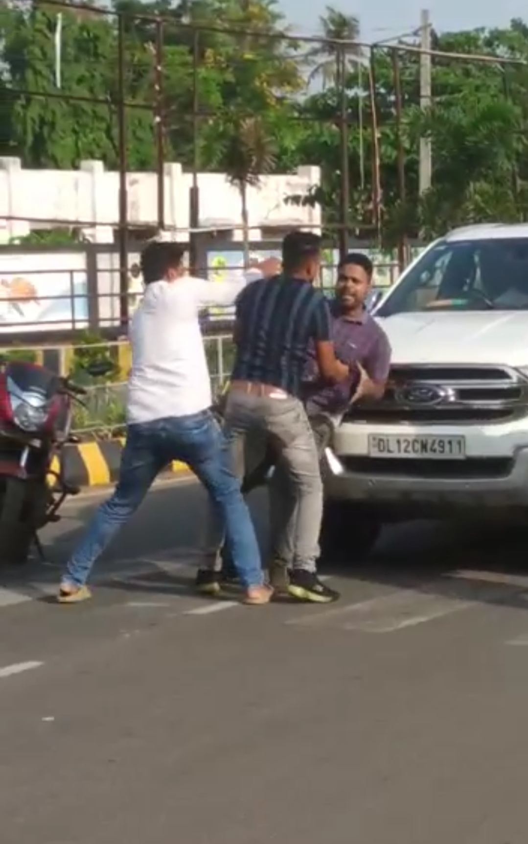 ଜାତୀୟ ଗଣମାଧ୍ୟମରେ ଟମାଟୋ, କାଳିମାଡ଼ ଖବର