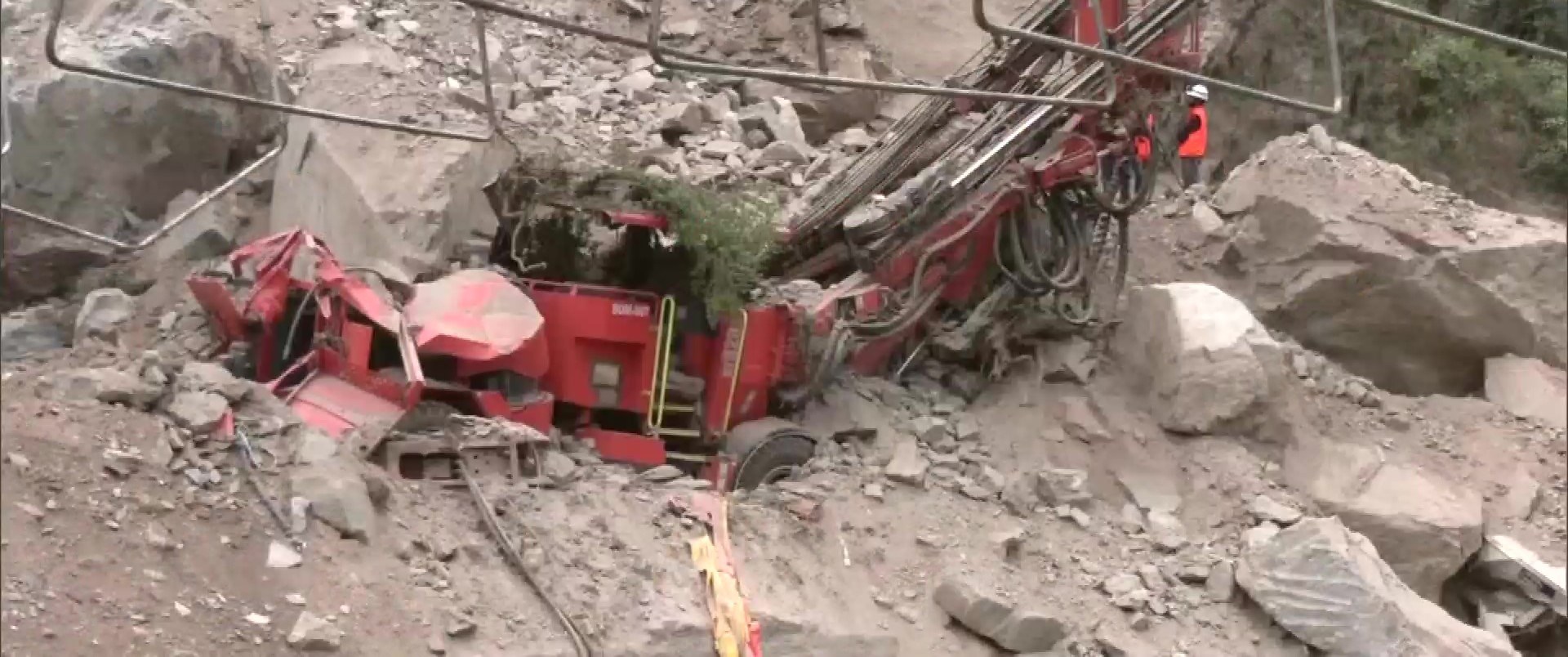 ଟନେଲ ଧସିଲା, ଫସିଛନ୍ତି ୧୦ ଶ୍ରମିକ