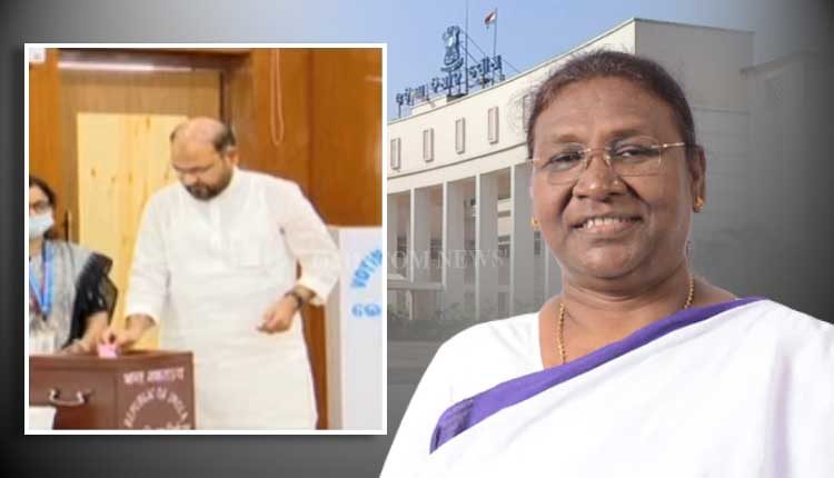 ମୋକିମଙ୍କୁ କାରଣ ଦର୍ଶାଅ ନୋଟିସ