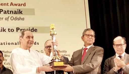 ଜୀବନବ୍ୟାପୀ ସାଧନା ଆୱାର୍ଡ ପାଇବା ପରେ ଏମିତି କହିଲେ ନବୀନ 