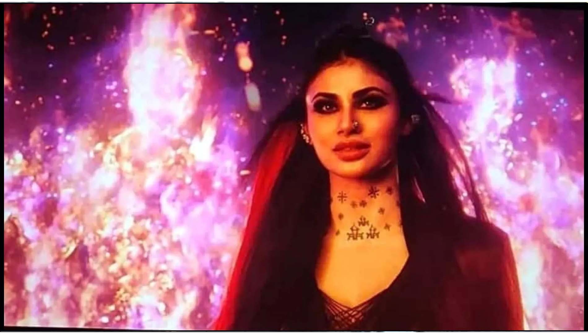  ବିଗ୍ ବି ଅମିତାଭ ବଚ୍ଚନଙ୍କ ସହ କାମ କରିବା ସୁଯୋଗ ପାଇବା ସତରେ ଭାଗ୍ୟର କଥା : ମୌନି ରୟ