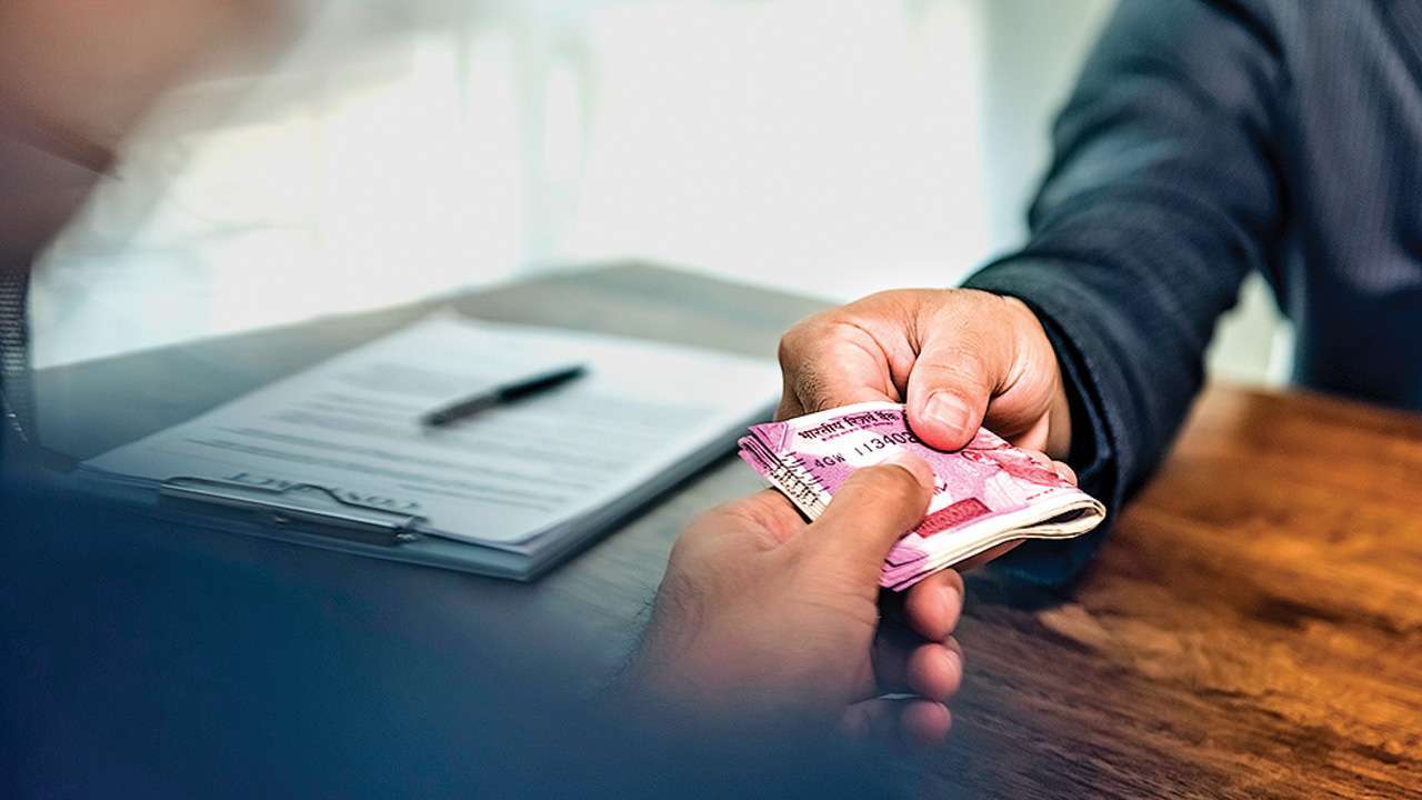 ଲାଞ୍ଚ ନେଇ ଧରାପଡିଲେ ତହସିଲଦାର