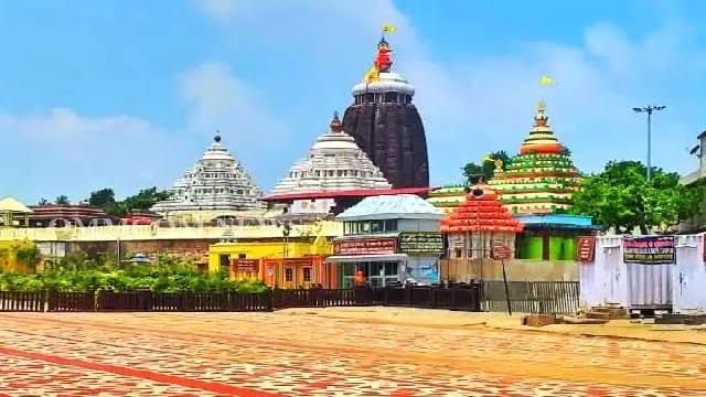 ଆଜିଠୁ ଶ୍ରୀମନ୍ଦିରରେ ସ୍ମାର୍ଟ ଧରିପାରିବେନି ପ୍ରଶାସନ କର୍ମଚାରୀ, ସେବାୟତ ଓ ଜେଟିପି