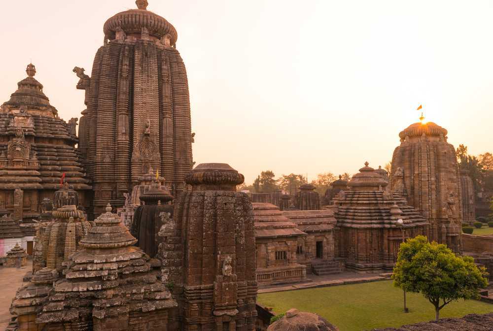 ନୂଆବର୍ଷରେ  ଦୁଇ ଦିନ ହେବ ଉପାସରେ ପ୍ରଭୁ ଲିଙ୍ଗରାଜ 