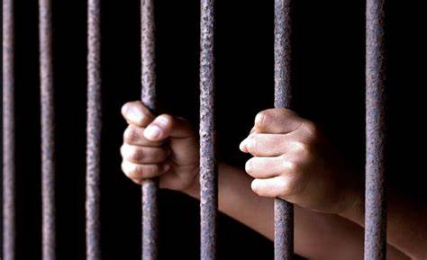 ୨ ବର୍ଷର ଝିଅକୁ କଚାଡ଼ି ମାରିଲା ମଦ୍ୟପ ବାପା