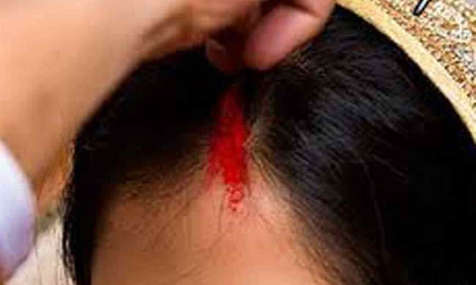 ଭାଉଜ ମଥାରେ ଦିଅର ସିନ୍ଦୁର