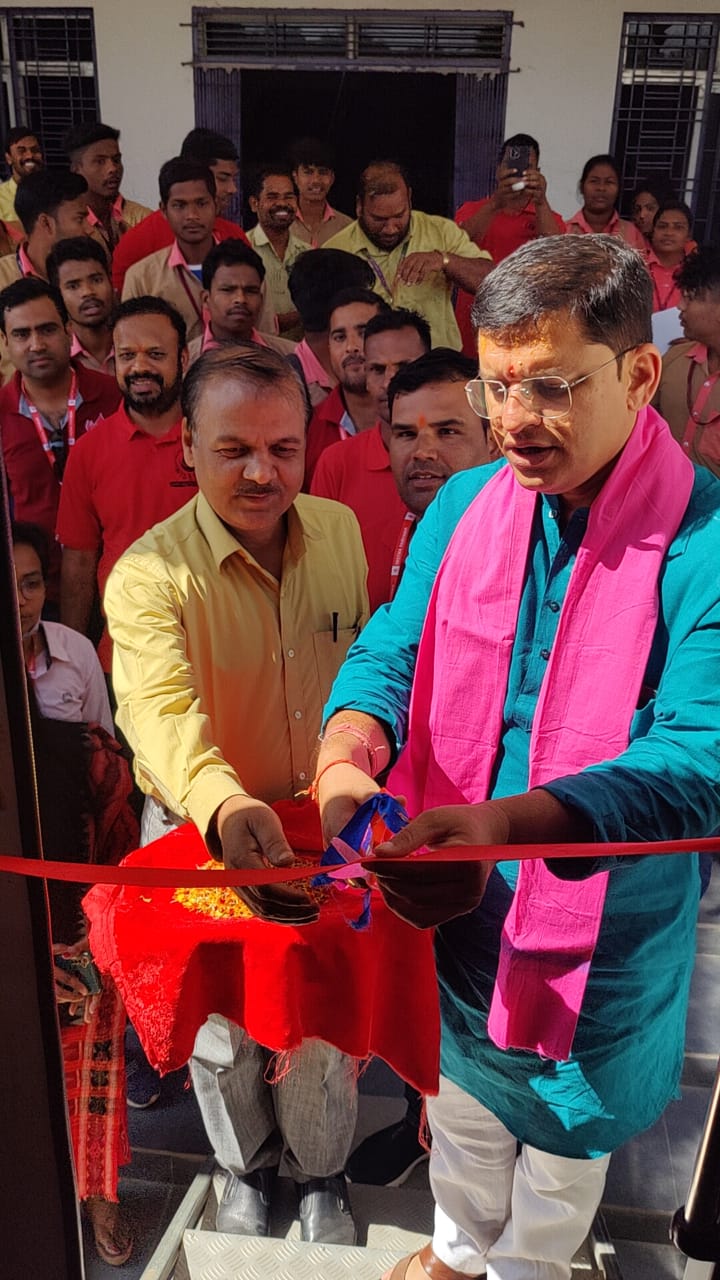ନିଷ୍ଠା ର ରକ୍ତ ଦାନ ଶିବିର ରୁ ୫୩ୟୁନିଟ ରକ୍ତ ସଂଗୃହୀତ