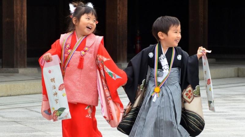 ଜାପାନୀ ପରମ୍ପରା : ଏହି କଥା ବୁଝାନ୍ତି ପିତାମାତା 