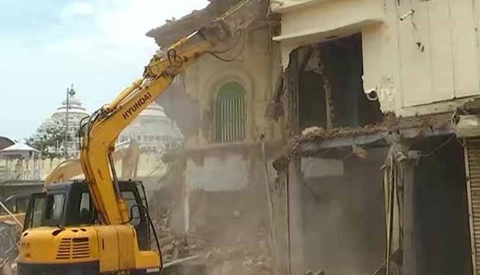 ବଡ ଆଖଡା ମଠକୁ କର୍ଡନ କଲା ପୋଲିସ