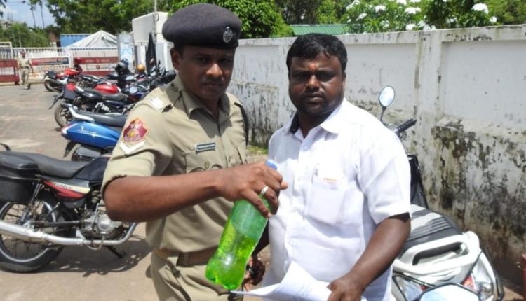 ନବୀନ ନିବାସ ପାଖରେ ଆତ୍ମାହୁତି ଉଦ୍ୟମ